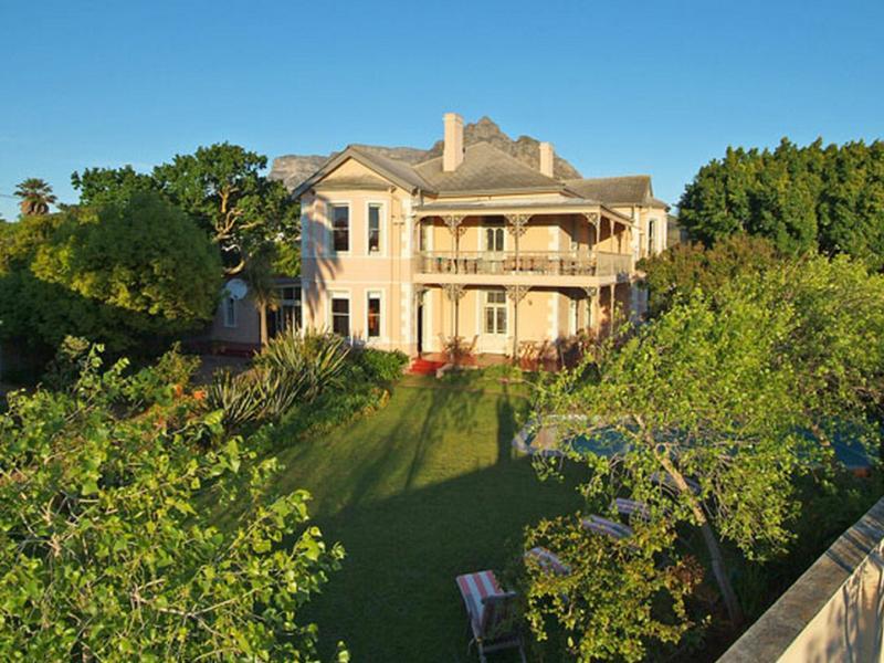 Hôtel Medindi Manor à Le Cap Extérieur photo